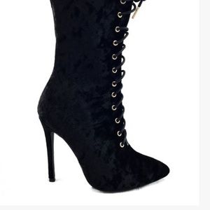 Elegant Collection Black Freya Velvet Lace Up Heeled Boots